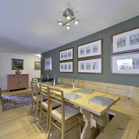 Apartment Chesa Rosatsch - *